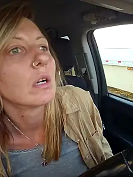 SheIsSomething online show from 12/15/25, 12:15