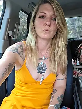 SheIsSomething online show from 07/18/26, 12:59