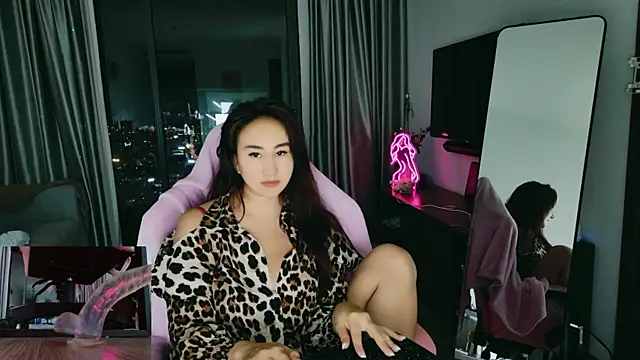 AsianQueens online show from 12/22/25, 03:09