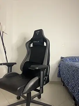 steven smith05 online show from 10/07/25, 01:36