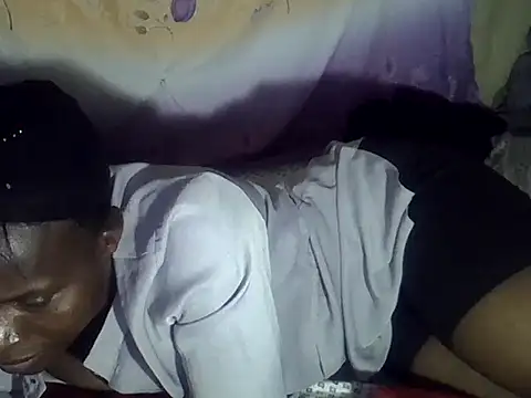 cute-shamza online show from 04/05/26, 04:26