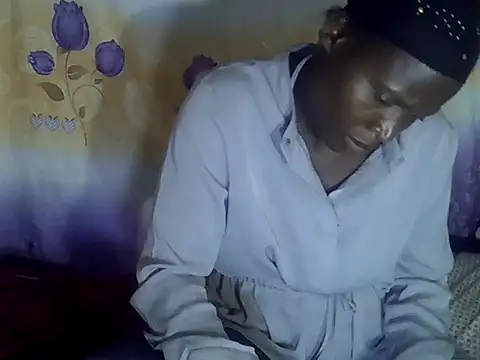 cute-shamza online show from 04/06/26, 04:32