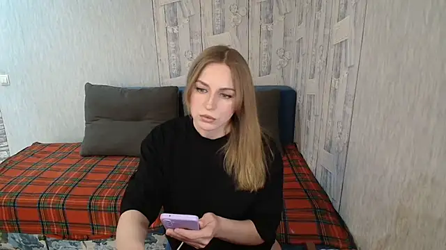 Pilly green  online show from 02/24/26, 07:28