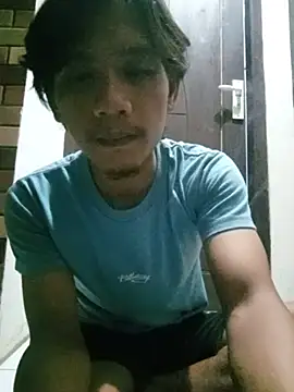 Snapshot of Ivanback@xh chatting on 07/22/26, 04:32 Ivanbackxh online show from 07/22/26, 04:32