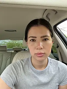 clairewntr online show from 04/18/26, 09:46