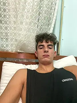 alessandro893000 online show from 11/22/25, 07:51