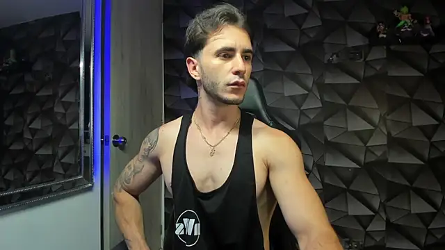 Latino stud4u online show from 03/14/25, 12:32