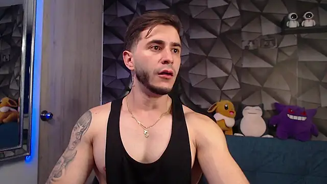 Latino stud4u online show from 10/22/25, 01:17