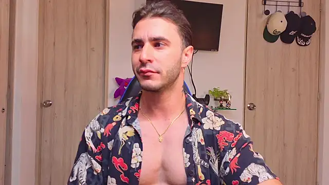 Snapshot of Latino_stud4u chatting on 07/13/26, 07:49 Latino stud4u online show from 07/13/26, 07:49