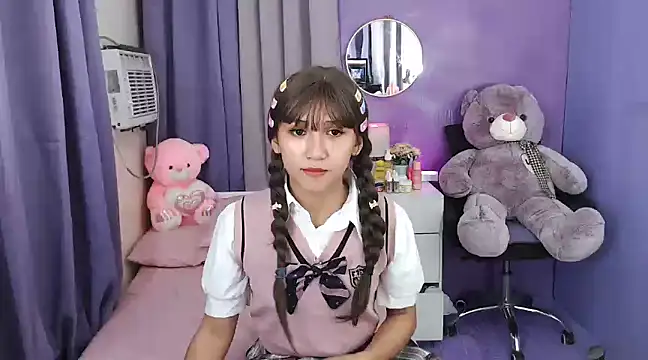 urlovelyfreya online show from 02/17/25, 06:04