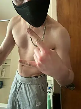 Cloudd Kingg Iceyyy online show from 05/06/26, 04:23