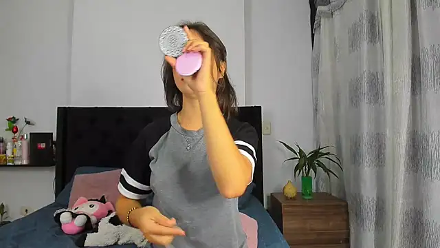 Snapshot of AndreaStivens chatting on 09/25/25, 11:14 AndreaStivens online show from 09/25/25, 11:14