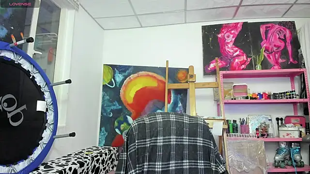 Snapshot of mariecam420 chatting on 02/18/26, 10:11 mariecam420 online show from 02/18/26, 10:11