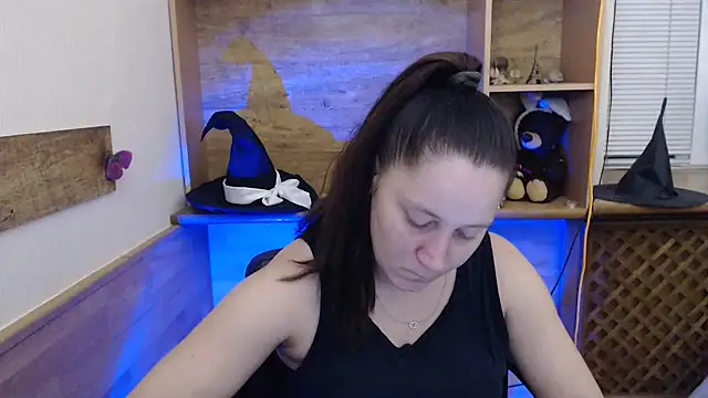 JosieJun  online show from 10/24/25, 05:53