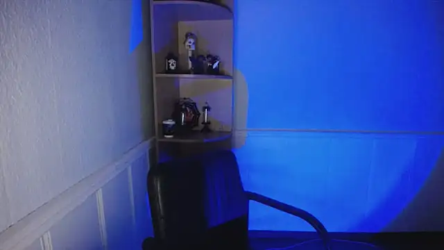 JosieJun  online show from 10/28/25, 06:21