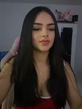 anniehart online show from 11/12/25, 01:17