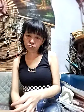 Snapshot of Little_suzy5 chatting on 07/14/26, 06:24 Little suzy5 online show from 07/14/26, 06:24
