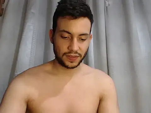 Snapshot of Armando_2002 chatting on 01/21/25, 12:36 Armando 2002 online show from 01/21/25, 12:36