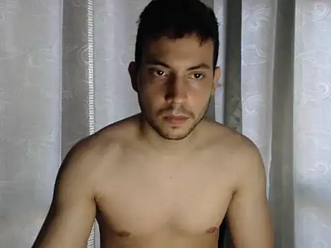 Snapshot of Armando_2002 chatting on 03/16/25, 04:23 Armando 2002 online show from 03/16/25, 04:23