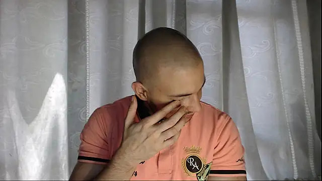 Snapshot of Armando_2002 chatting on 09/20/25, 05:47 Armando 2002 online show from 09/20/25, 05:47