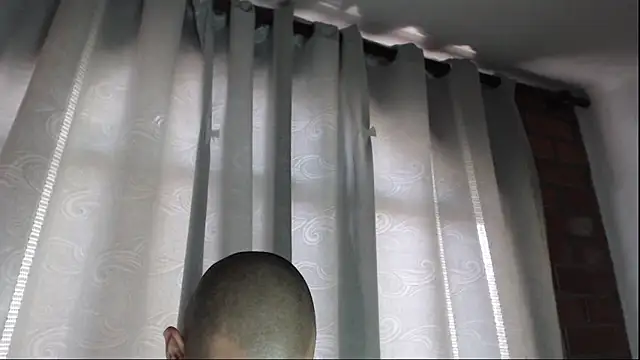 Snapshot of Armando_2002 chatting on 09/24/25, 04:32 Armando 2002 online show from 09/24/25, 04:32