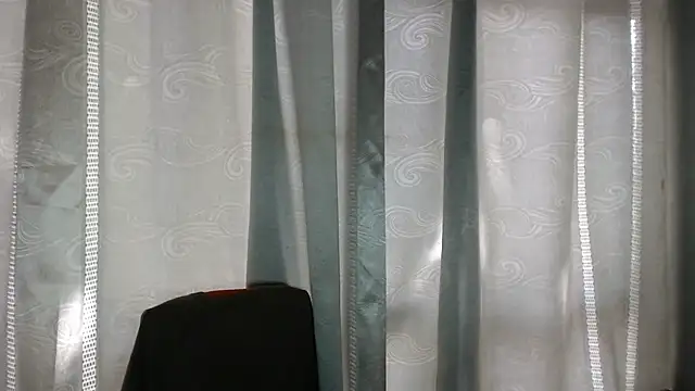 Snapshot of Armando_2002 chatting on 10/30/25, 05:35 Armando 2002 online show from 10/30/25, 05:35