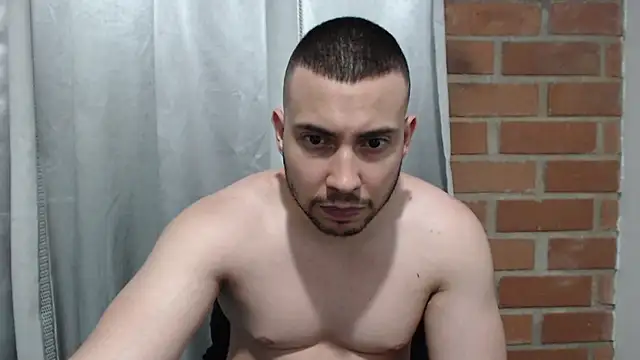Snapshot of Armando_2002 chatting on 07/20/26, 05:00 Armando 2002 online show from 07/20/26, 05:00