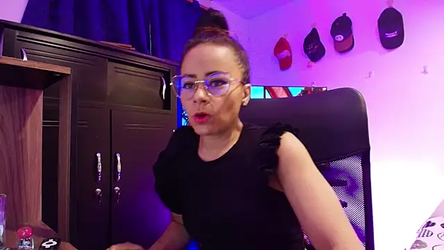 MistressSlut1 online show from 12/20/25, 11:50