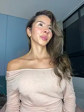 Snapshot of RouseColins chatting on 12/18/24, 12:21 RouseColins online show from 12/18/24, 12:21