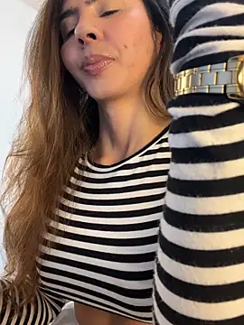 Snapshot of RouseColins chatting on 09/12/25, 06:19 RouseColins online show from 09/12/25, 06:19