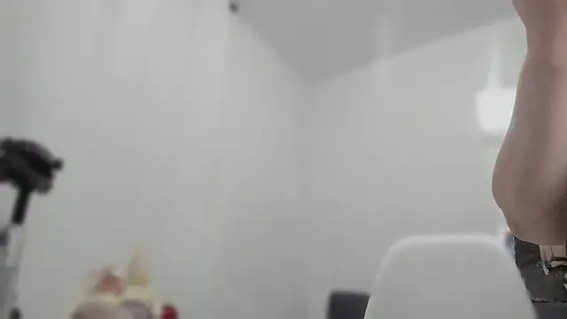 esmeraldamfc online show from 02/12/25, 12:05