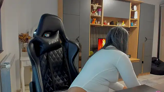 Claire95  online show from 02/26/26, 06:56