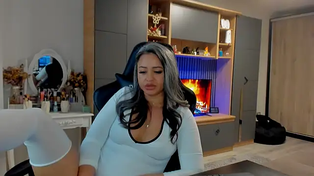 Claire95  online show from 03/28/26, 07:19