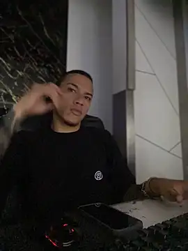 Snapshot of BestMasterForYou chatting on 10/08/25, 08:17 BestMasterForYou online show from 10/08/25, 08:17