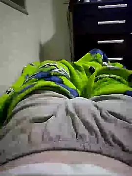 Snapshot of shiiank chatting on 04/24/26, 02:36 shiiank online show from 04/24/26, 02:36