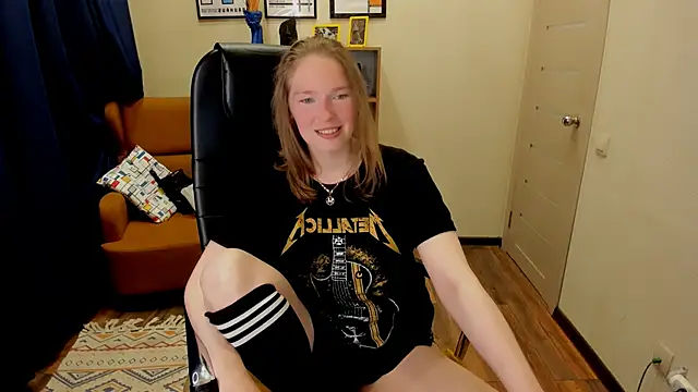  fiona Love online show from 05/16/26, 08:07