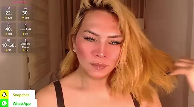 QUEEN GIAMOORE69 online show from 12/27/24, 12:39