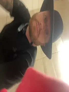 Snapshot of Mackwood89 chatting on 10/27/25, 09:13 Mackwood89 online show from 10/27/25, 09:13