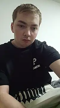 BigJuicy18cm online show from 04/08/26, 08:31