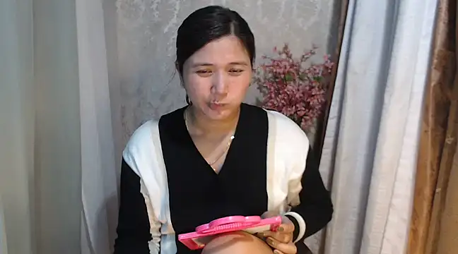 MS Isabella Snow92 online show from 02/06/25, 08:39