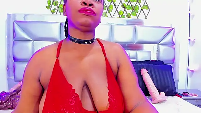 SweeT Ebonyyx online show from 10/12/25, 02:21