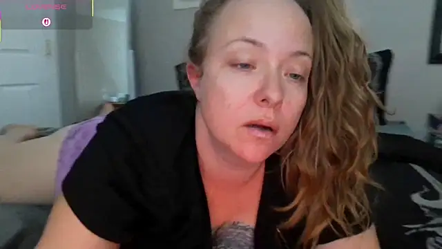 julimonroe online show from 11/16/25, 11:10