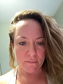 julimonroe online show from 01/06/26, 09:07