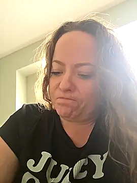 julimonroe online show from 02/06/26, 03:04