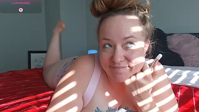 julimonroe online show from 04/02/26, 03:53