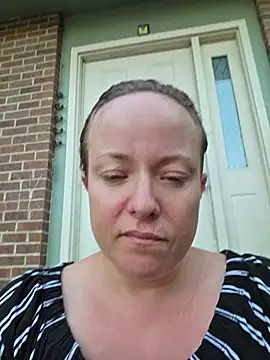 Snapshot of julimonroe chatting on 07/16/26, 01:55 julimonroe online show from 07/16/26, 01:55