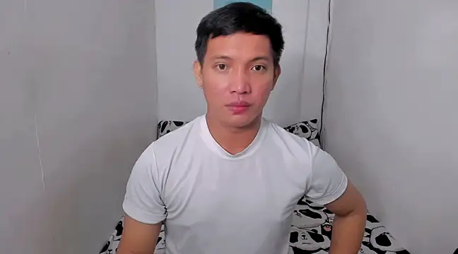 xSebastian19 online show from 12/19/24, 11:25