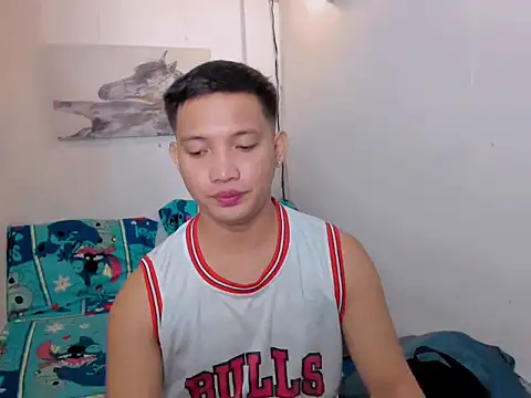 xSebastian19 online show from 12/18/25, 06:30