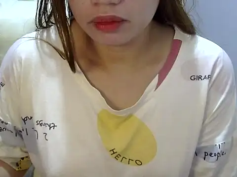    zurIII09  online show from 12/20/25, 08:38