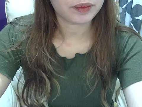 Snapshot of ___zurIII09_ chatting on 05/18/26, 06:47 zurIII09 online show from 05/18/26, 06:47